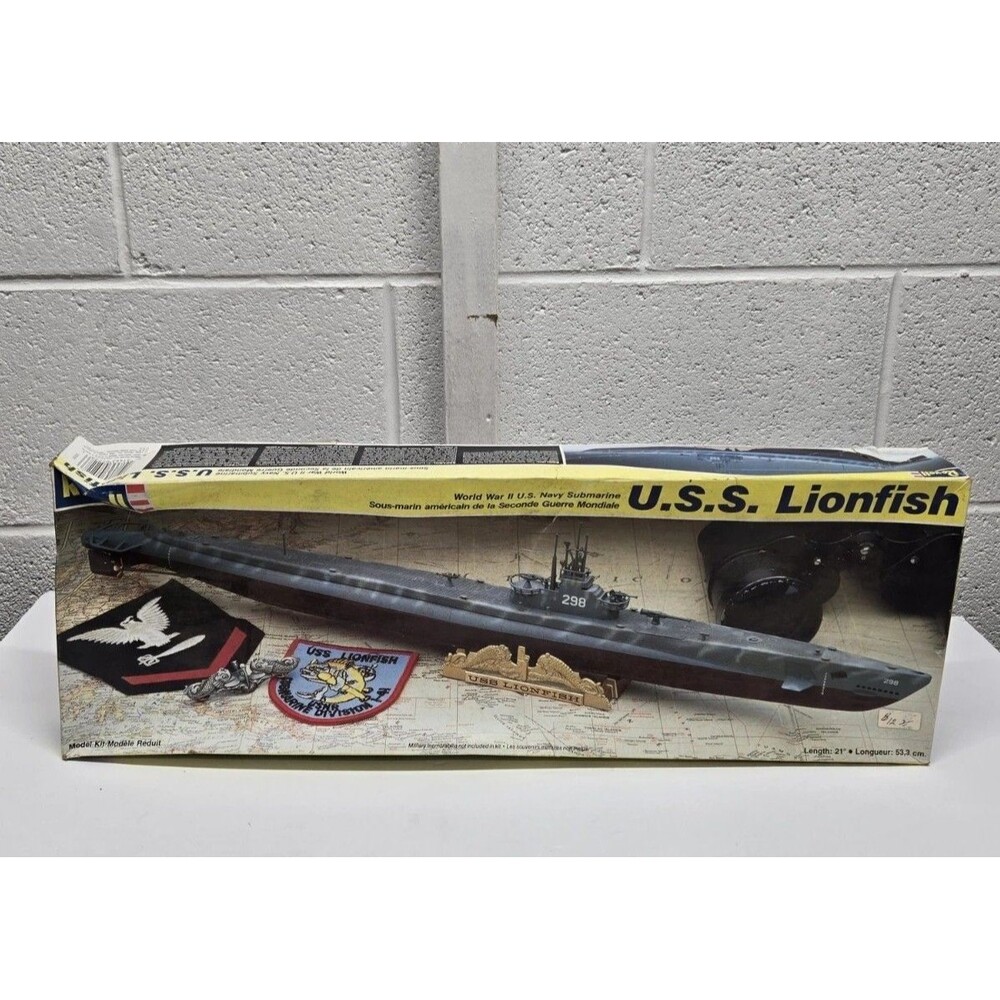 Revell 1:180 U.S.S. Lionfish Plastic Model Kit #5228 [U5]